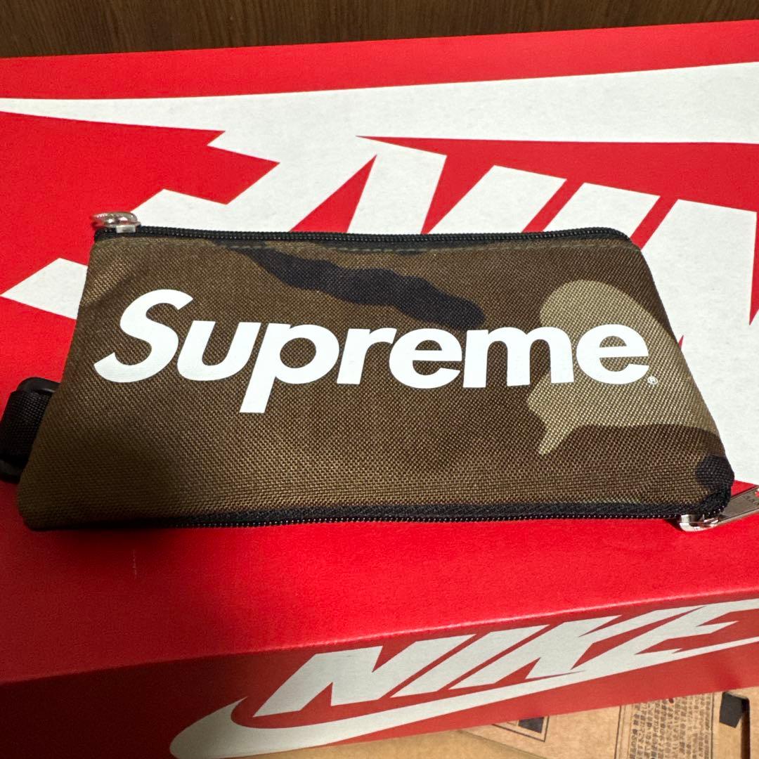 シュプリーム　ケース