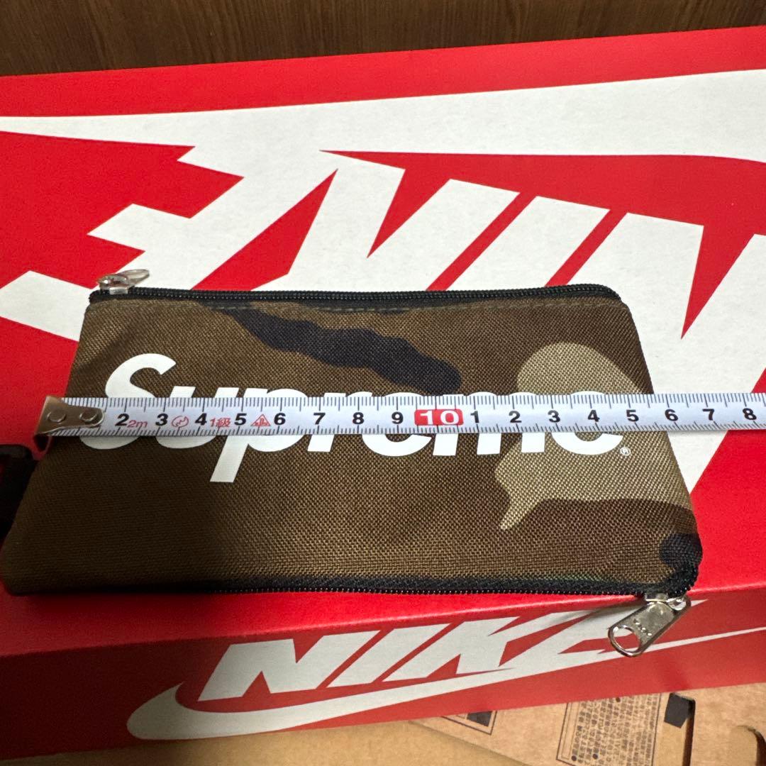 シュプリーム　ケース