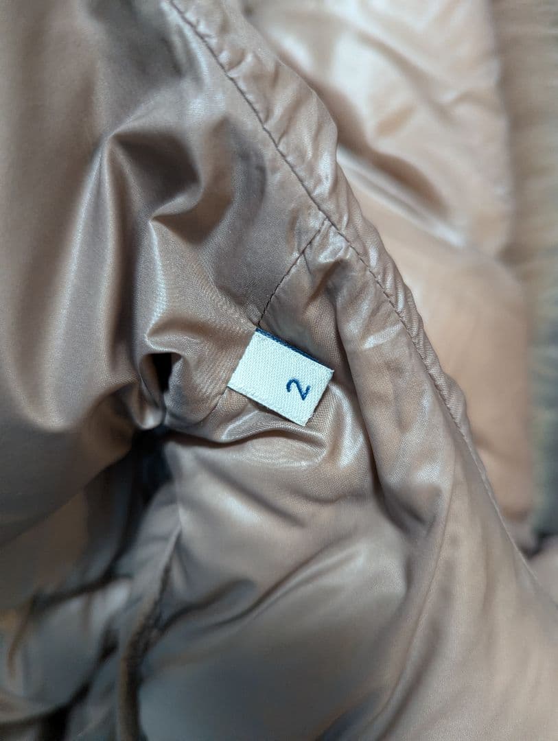 モンクレール　MONCLER ダウンジャケット ファー付き　レディース　ダウン