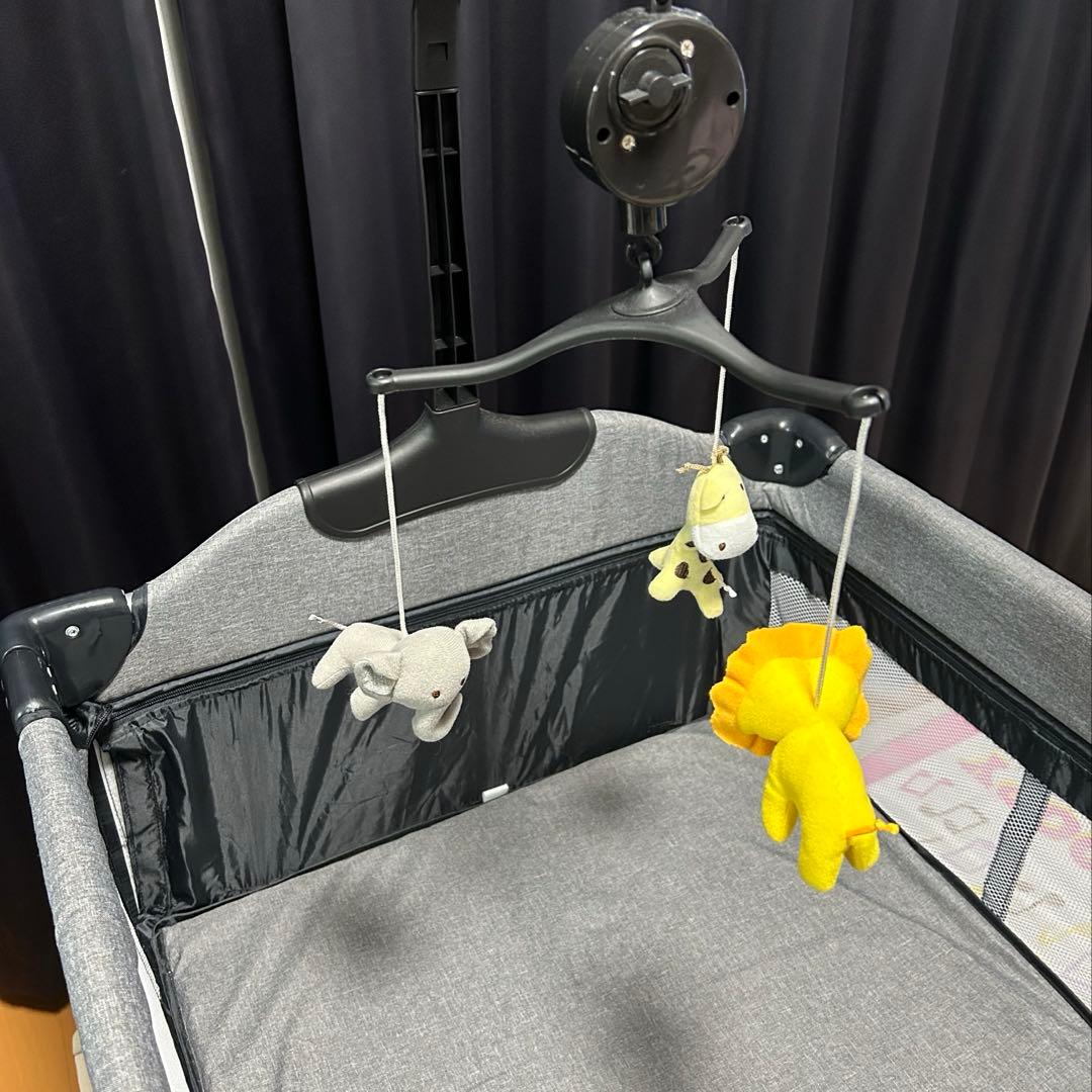 美品　ベビーベッド　折りたたみ