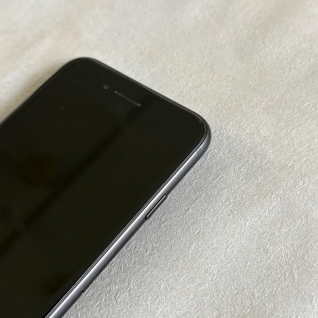 iPhone SE2 黒 256GB SIMフリー 香港版