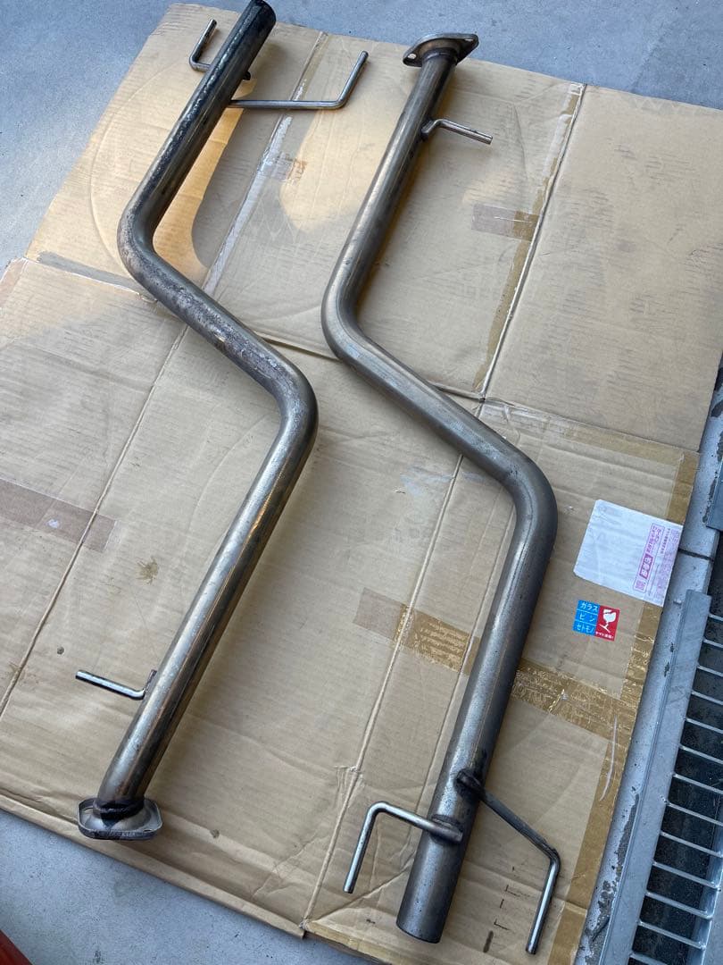 スリーキャッツリアピースマフラー