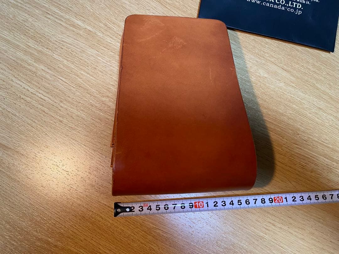 ALZUNI レザー ボディバッグ （サドル）