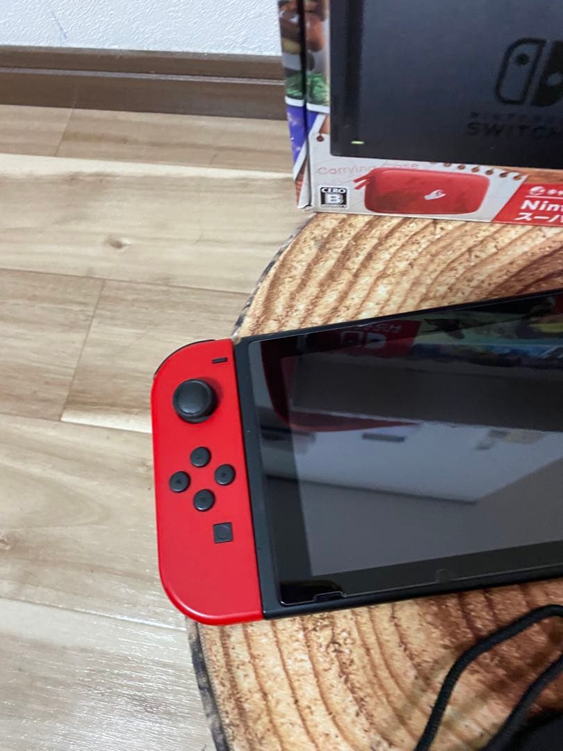 Nintendo Switch ニンテンドースイッチ本体　マリオカラー