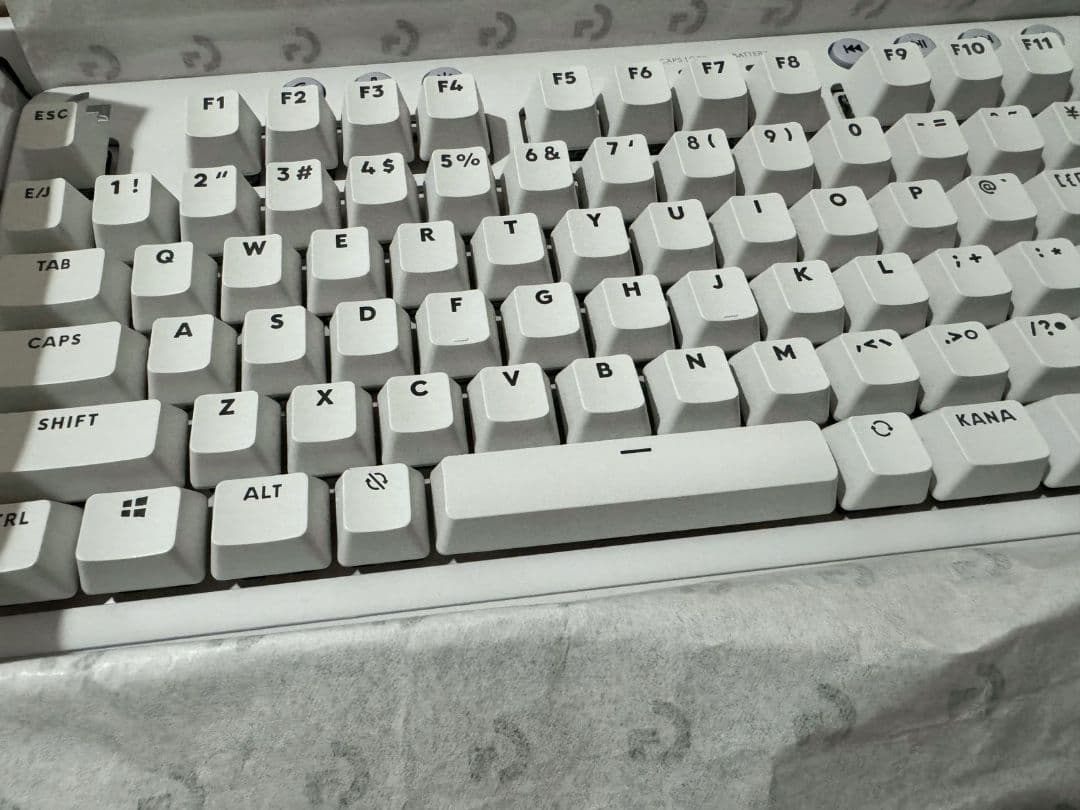 Ｇ715　ホワイト 日本語配列 無線キーボード ロジクール　オーロラシリーズ