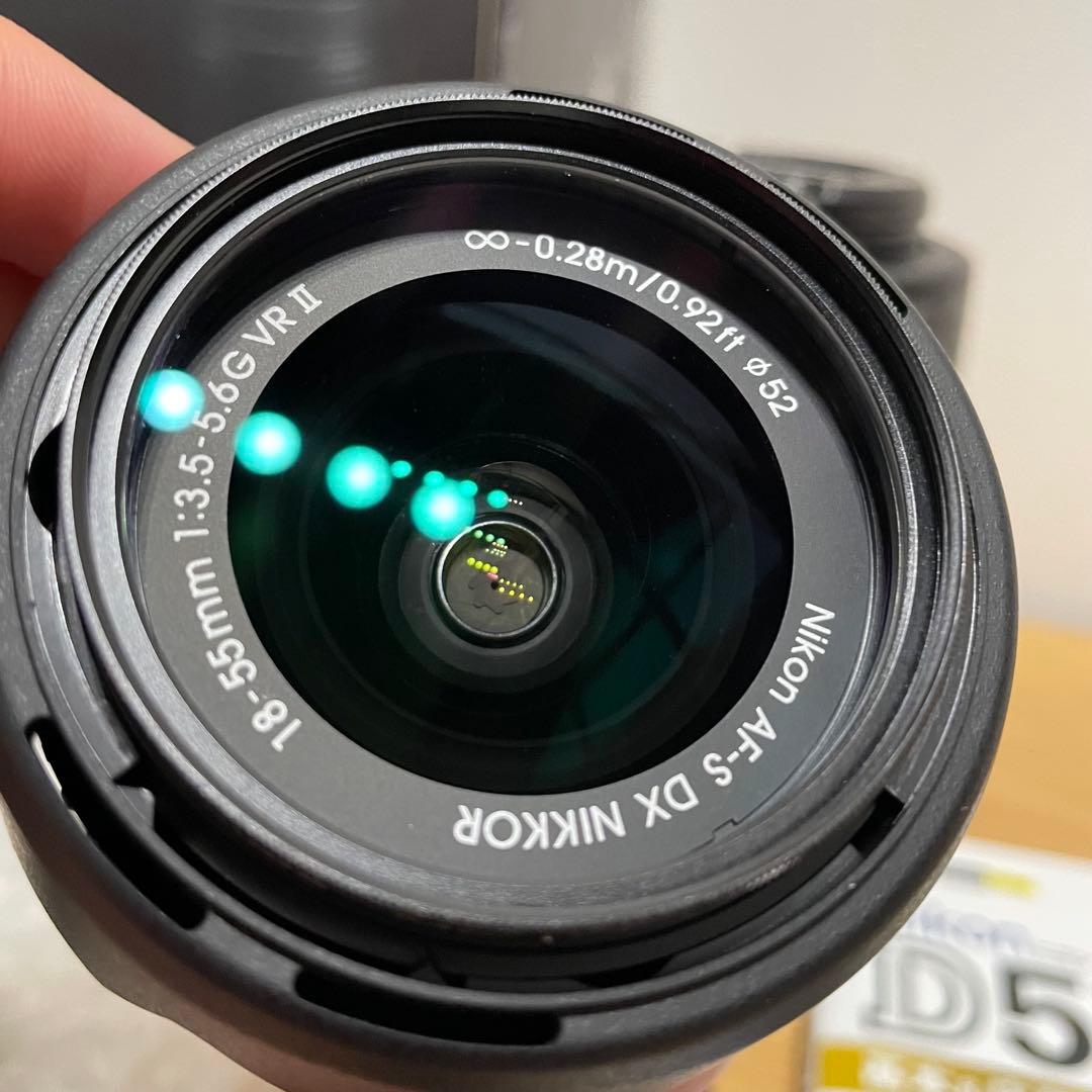 NIKON D5500 ショット数7,660枚 ダブルズームキット美品