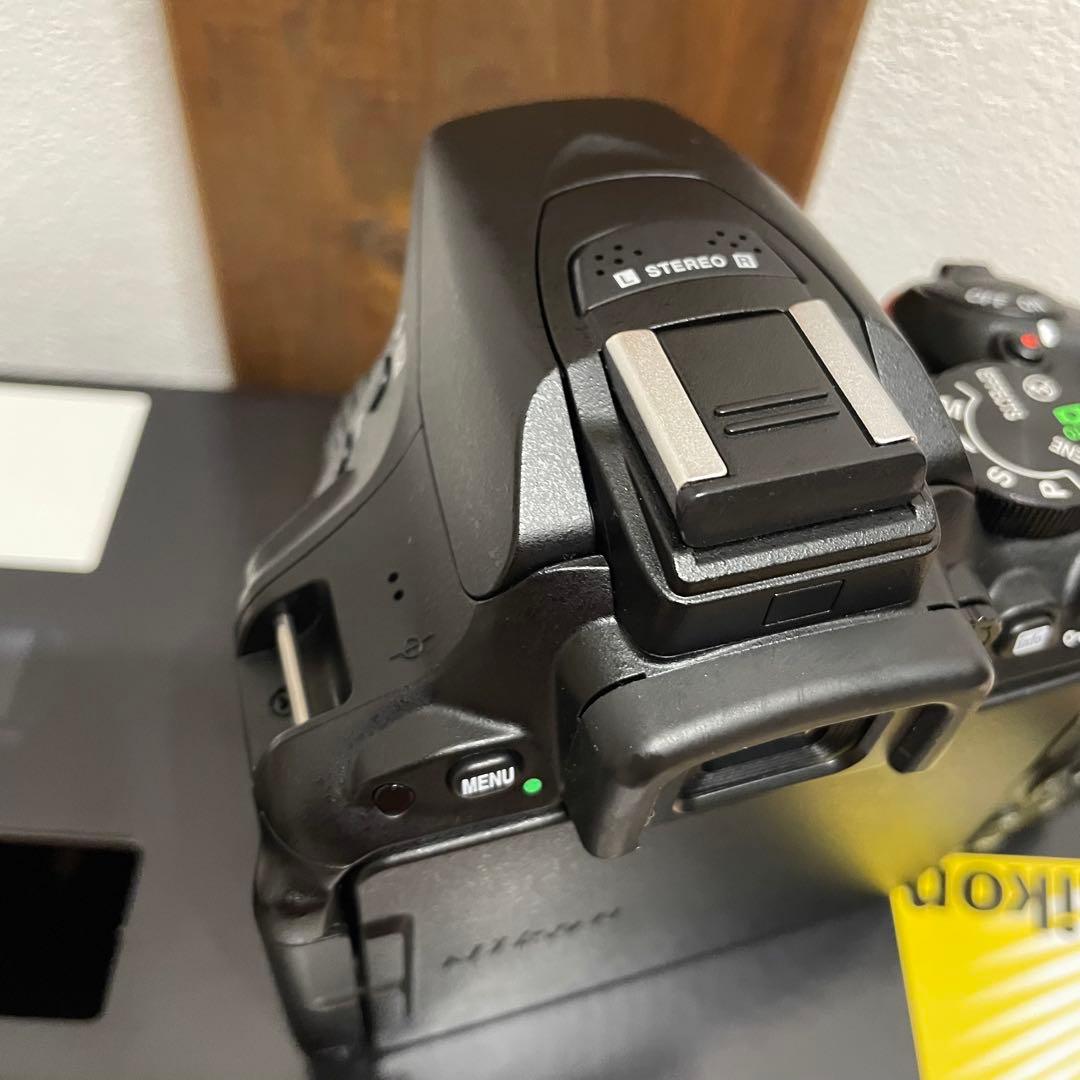 NIKON D5500 ショット数7,660枚 ダブルズームキット美品