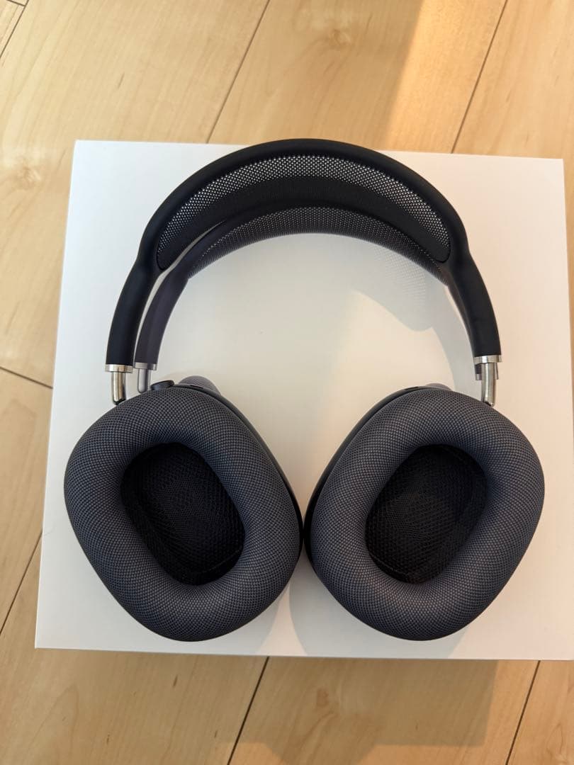 airpods max ミッドナイト　刻印入り