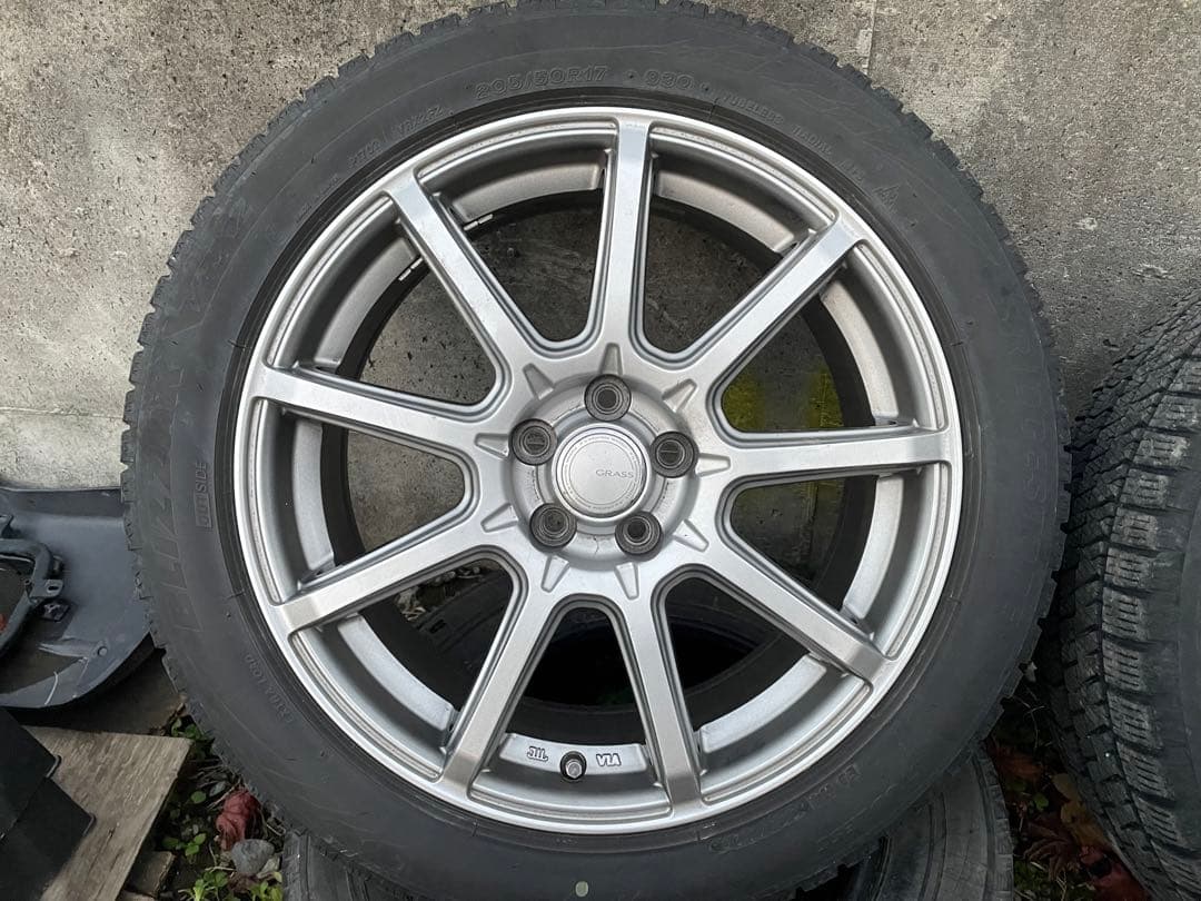 205/50R17 BRIDGESTONE VRX2 スタッドレスタイヤ　4本
