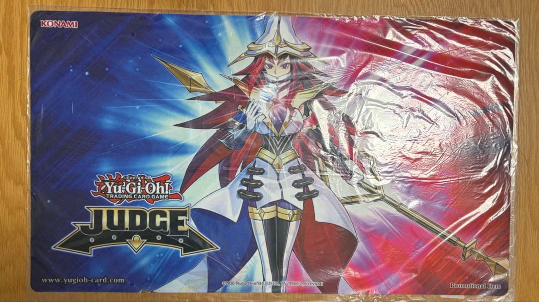 遊戯王　エラー品　公式 軌跡の魔術師 プレイマット judge 未開封