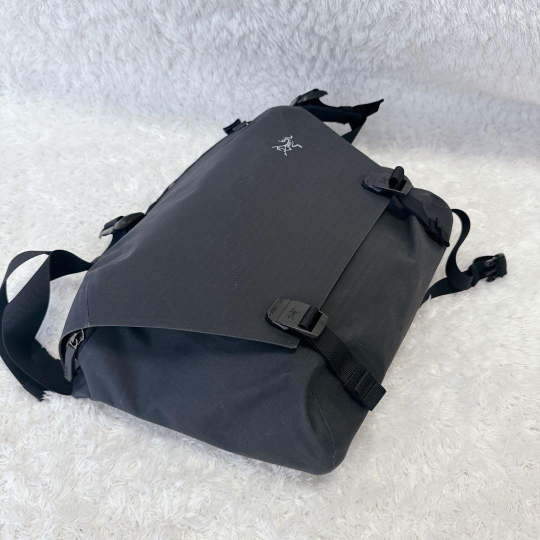 美品　ARC’TERYX GRANVILLE 10 COURIER BAG