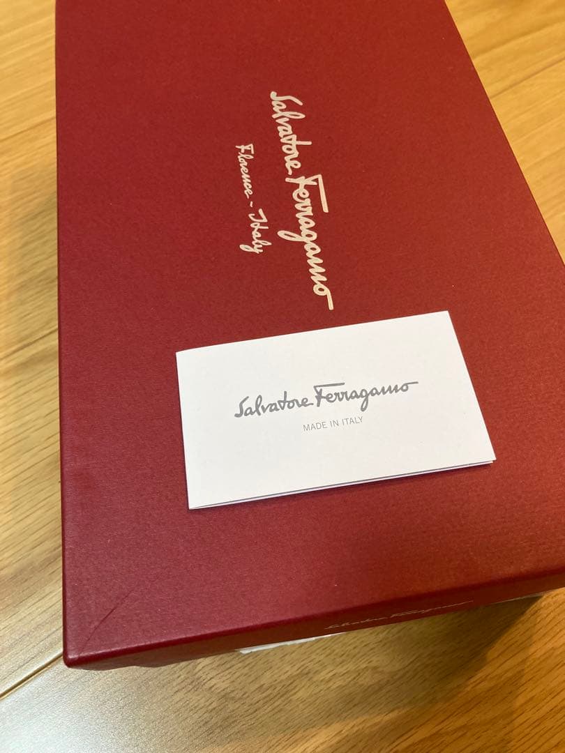 SalvatoreFerragamo GARDA 5.5/23cm相当