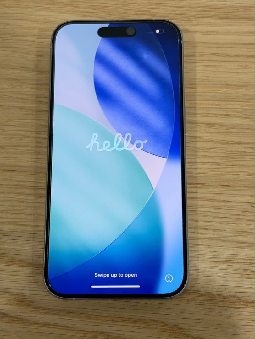 iPhone15pro ホワイトチタニウム　256ギガ