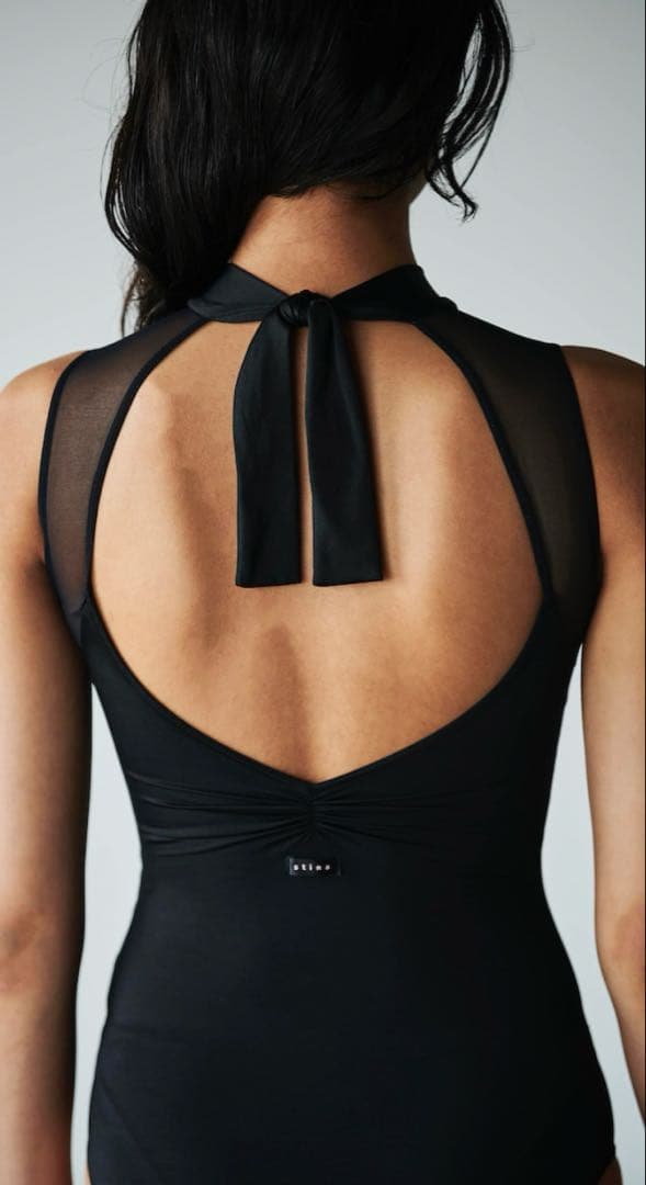 stina black スティナレオタード