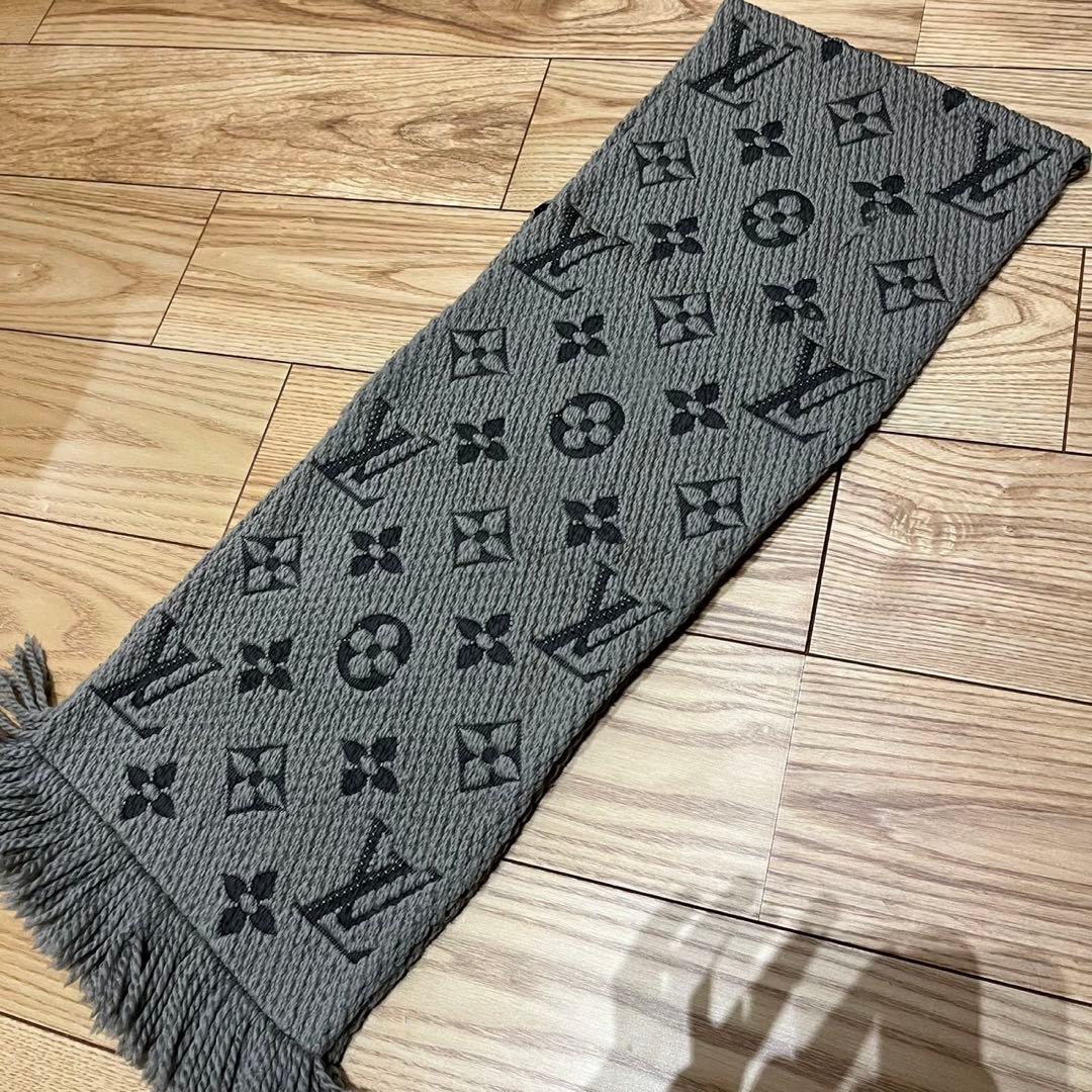 ルイヴィトン　マフラー　ロゴマニア　モノグラム　グレー　ウール　シルク　箱付き