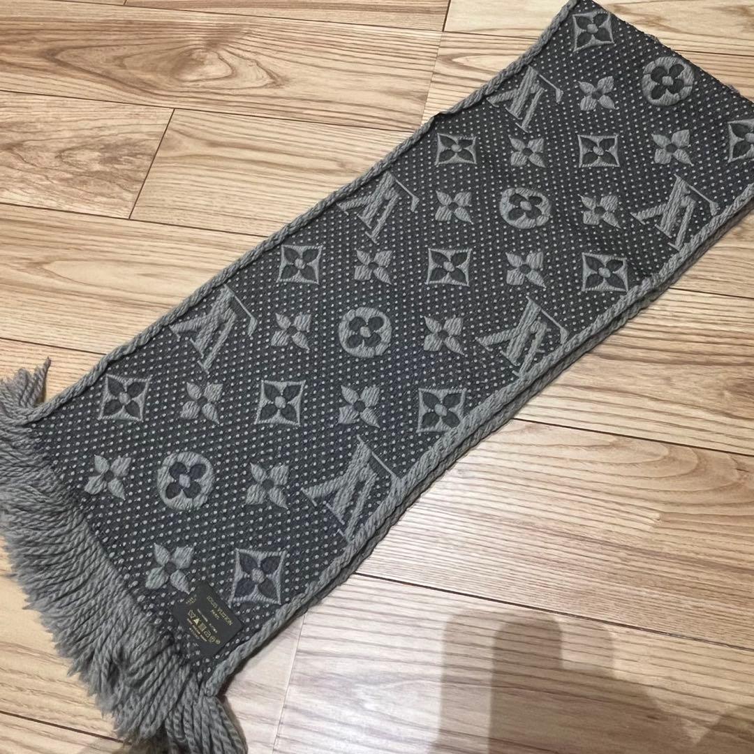 ルイヴィトン　マフラー　ロゴマニア　モノグラム　グレー　ウール　シルク　箱付き