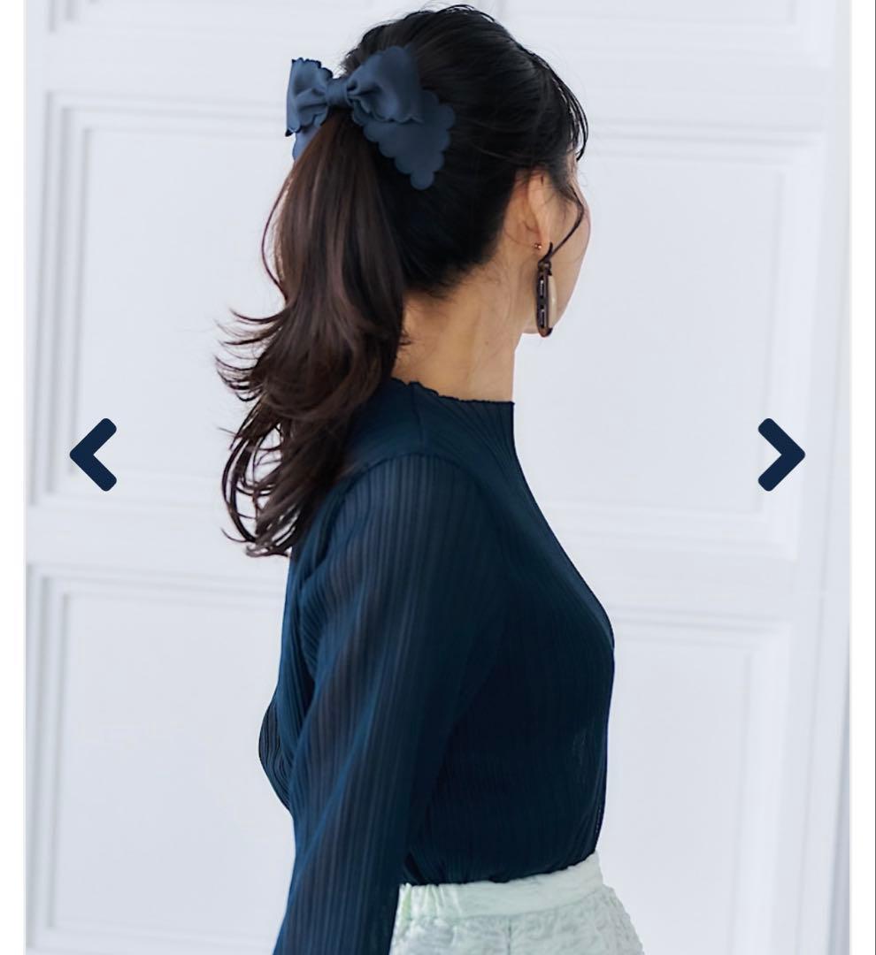 MÁRONENONFEE マーロンエノンフィ　スカラップ　リボン　シュシュ