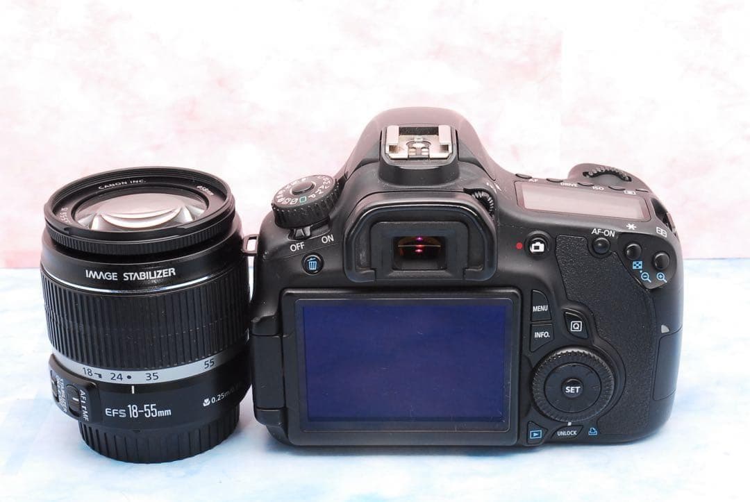 ☆Canon EOS 60D☆一眼レフカメラ☆S数少☆手ぶれ補正レンズ付