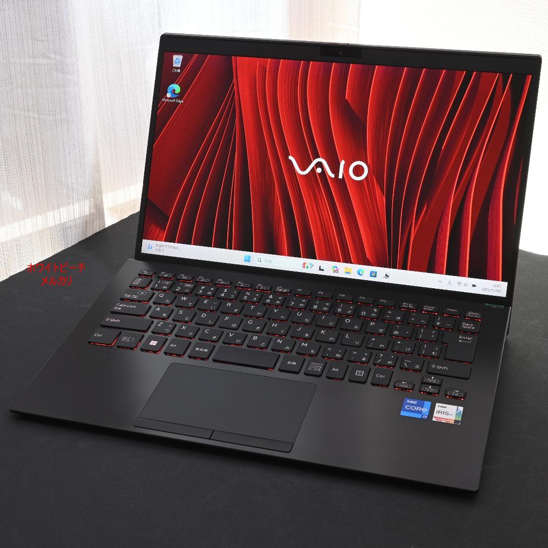 Vaio pro PK 11世代 i7 32G 1TB 赤く光るキーボード