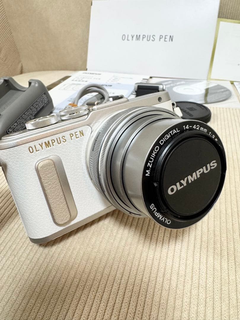 【美品✨】OLYMPUS PEN E-PL8 ダブルズームキット