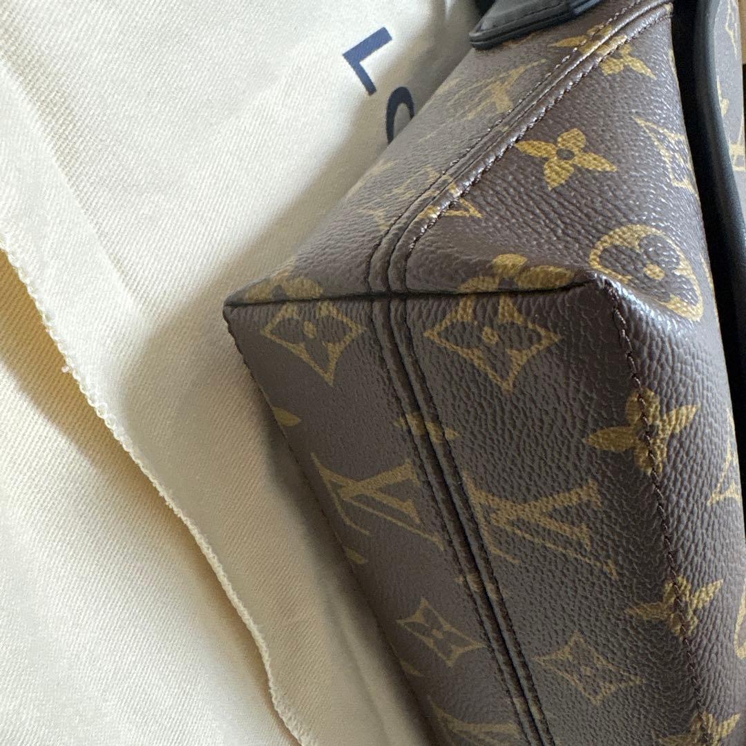 LOUIS VUITTON ルイヴィトン　マグネティックメッセンジャー