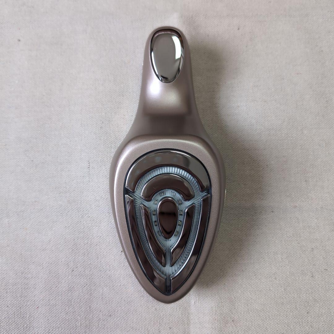 ME ラボン・エクラ　IKKOプロデュース美顔器