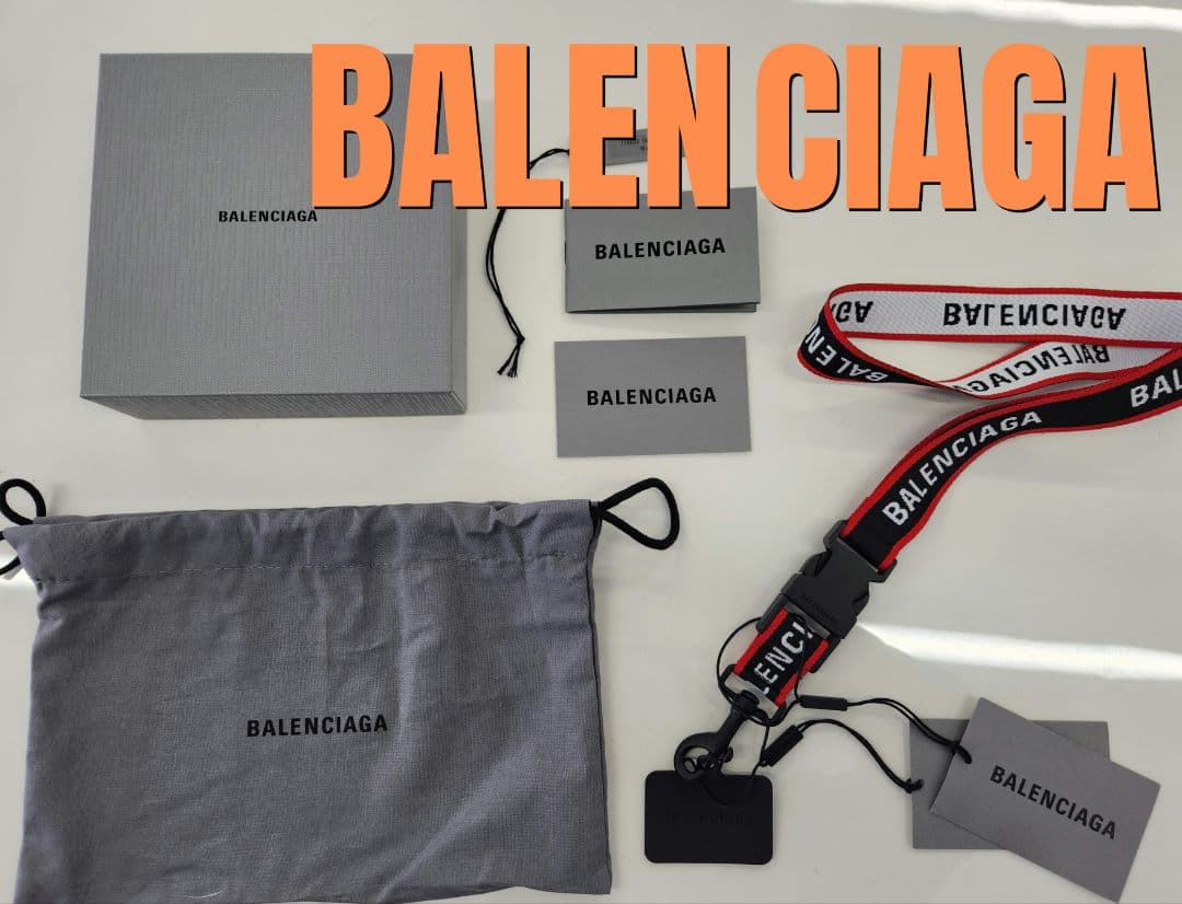 BALENCIAGA　スマホストラップ　ネックストラップ