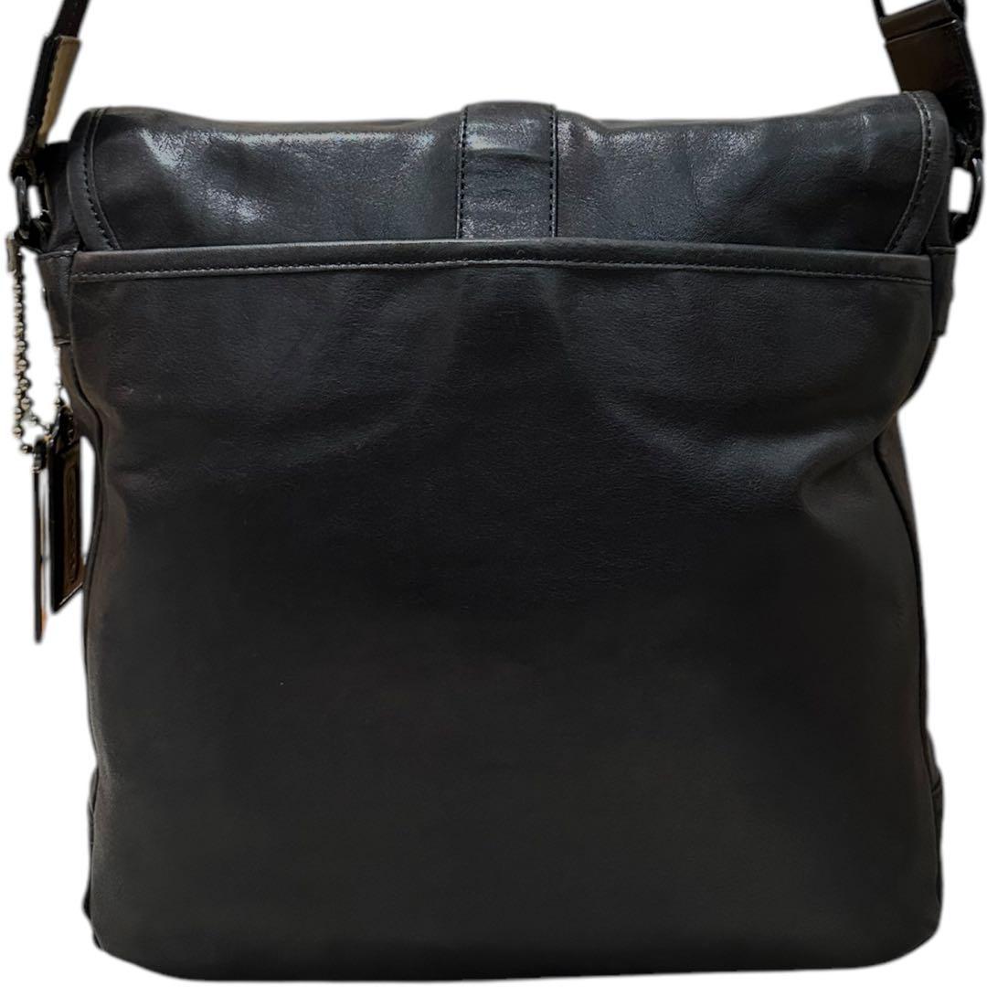 美品　コーチ　メッセンジャーバッグ　ショルダーバッグ　オールドレザー　フラップ