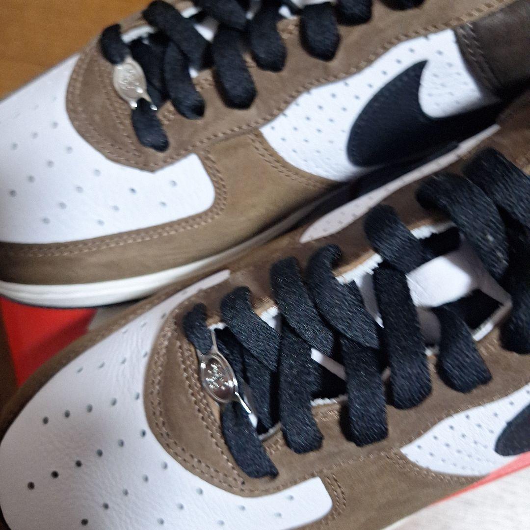 ナイキ　エアフォース1　エスケープ