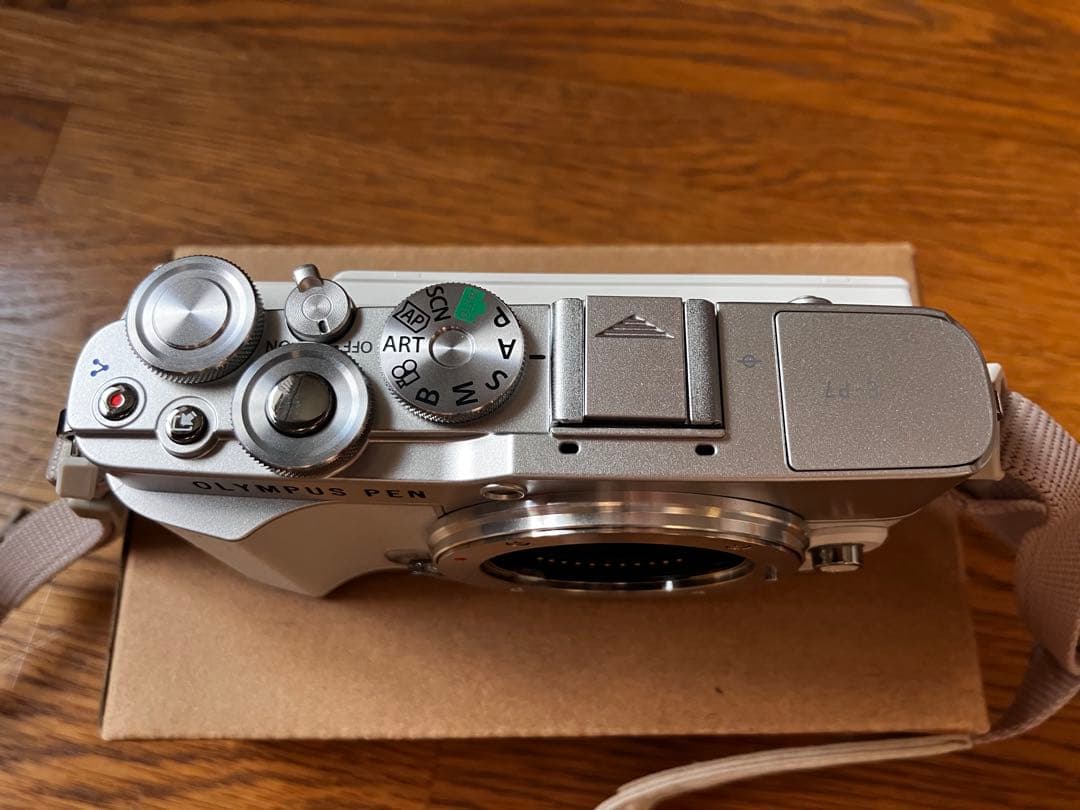 OLYMPUS PEN E-P7・14-42mm EZレンズキット