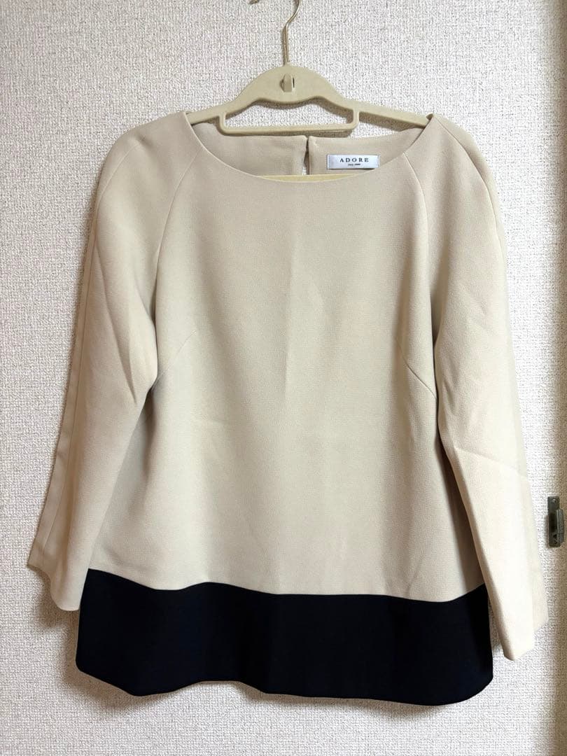 極美品-ADORE ブラウス トップス ベージュ×ブラック