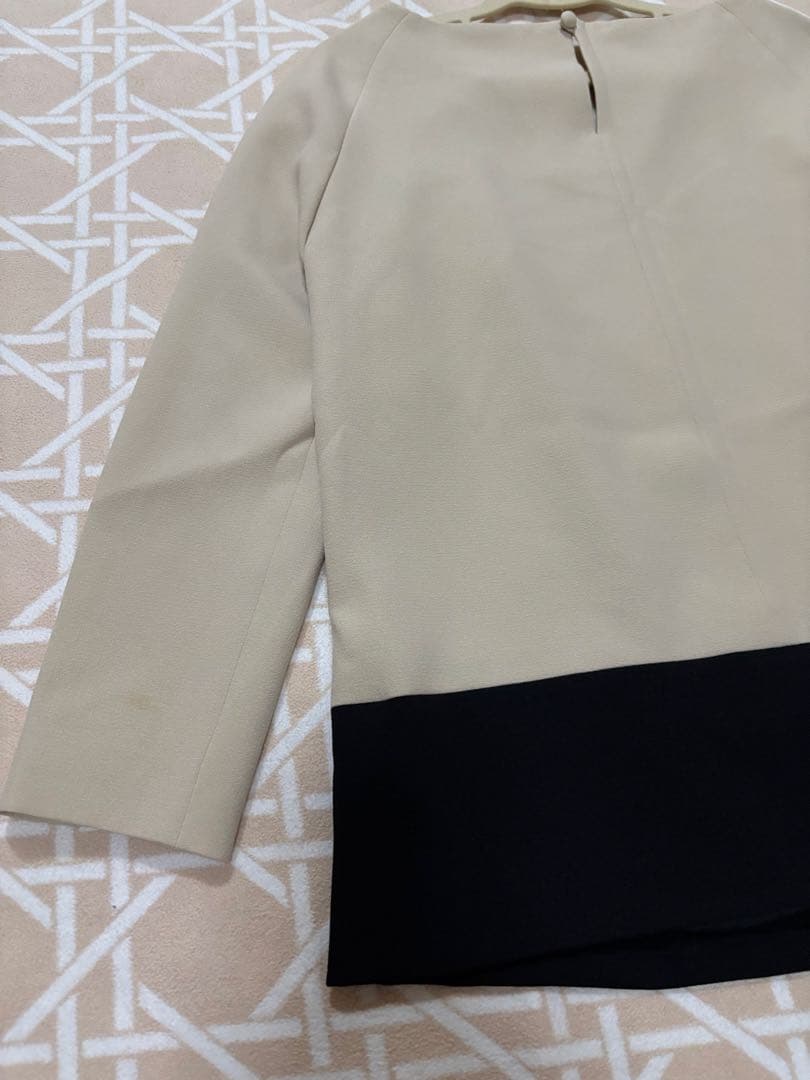 極美品-ADORE ブラウス トップス ベージュ×ブラック
