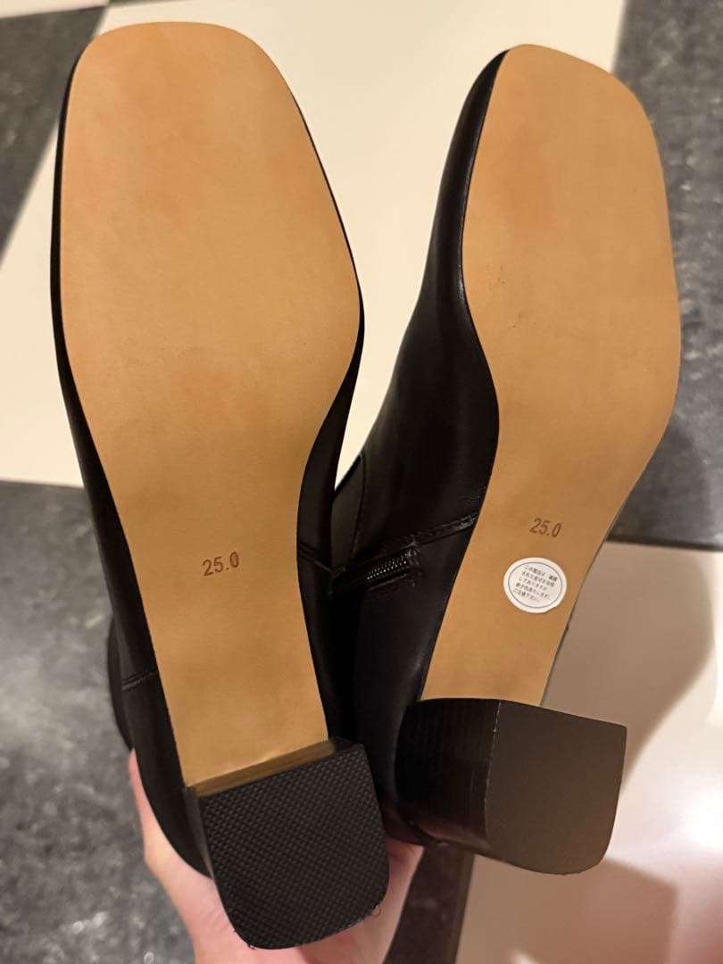 【未使用】スローブイエナ　チェーン付きヒールショートブーツ25 子山羊革　本革