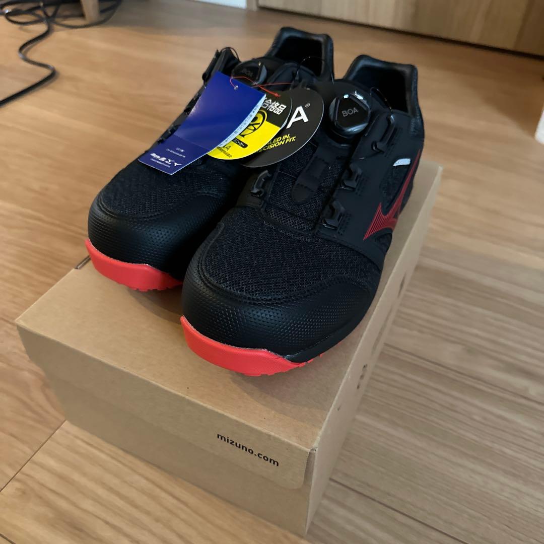 Mizuno BOAオールマイティ安全靴 ブラック/レッド