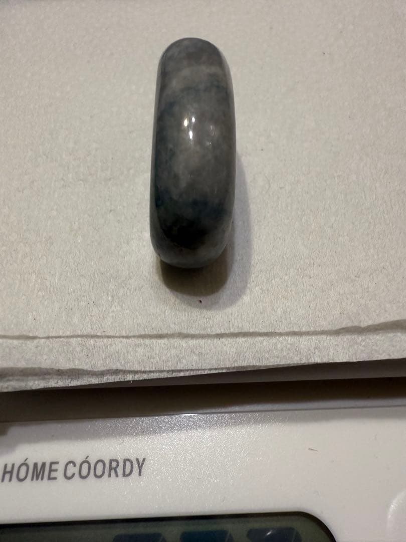 糸魚川翡翠‼️青海川産勾玉‼️青翡翠‼️大44mm‼️30.2g‼️送料無料‼️破格値‼️