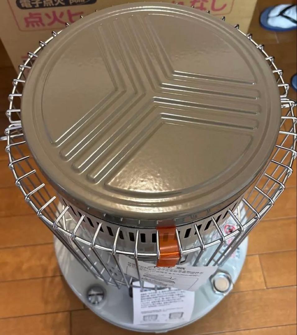 トヨトミ　石油ストーブ　TOYOTOMI KS-67H ホワイト