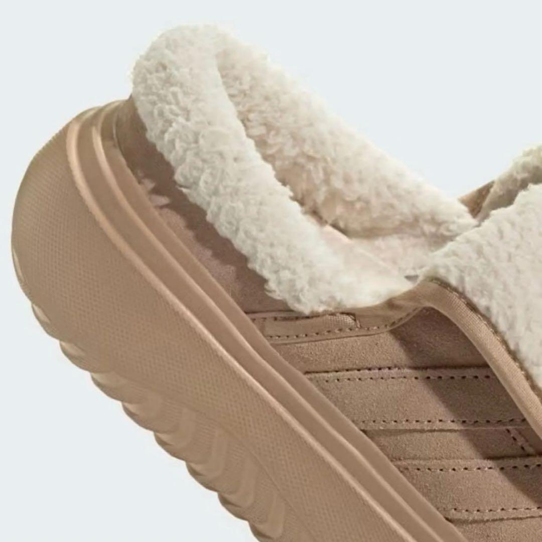 なぁ さん用。adidas アディダス23.0㎝ ボア付き サンダル