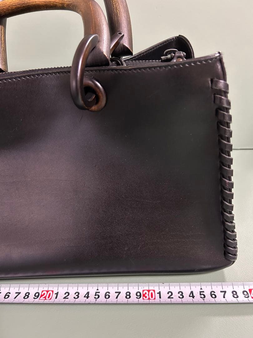 美品　グッチバック　レザー
