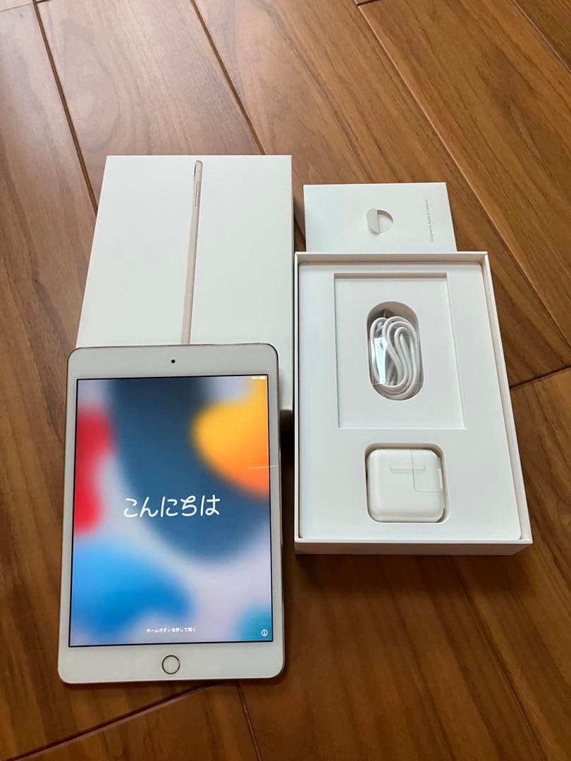 iPad Mini 4 ゴールド 本体 充電器・ケーブル付き