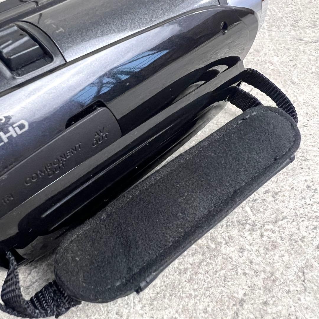 Canon iVIS HF R21 28倍ズームHDビデオカメラ　タッチパネル