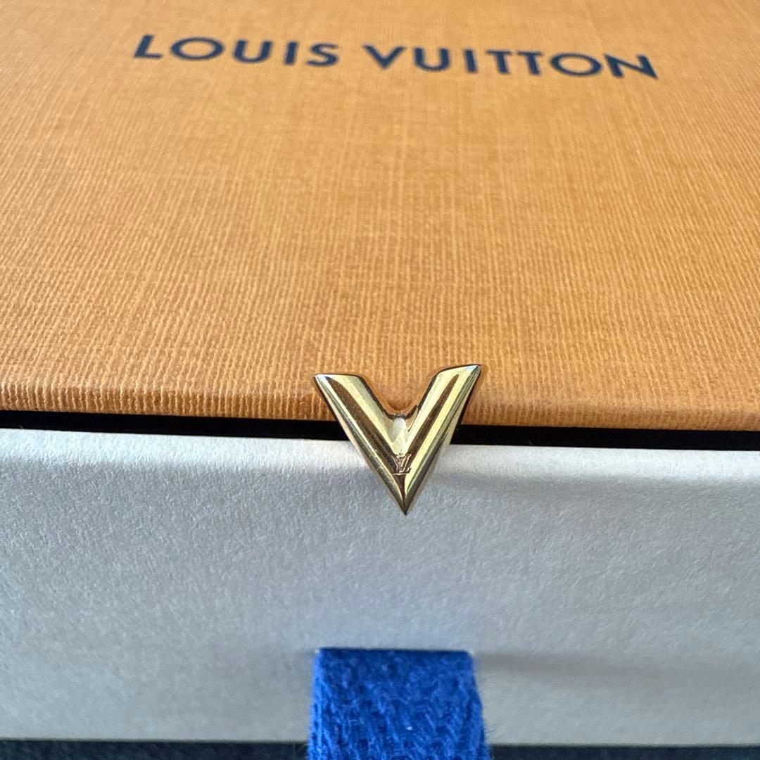 LOUIS VUITTON エッセンシャルv ローズゴールド