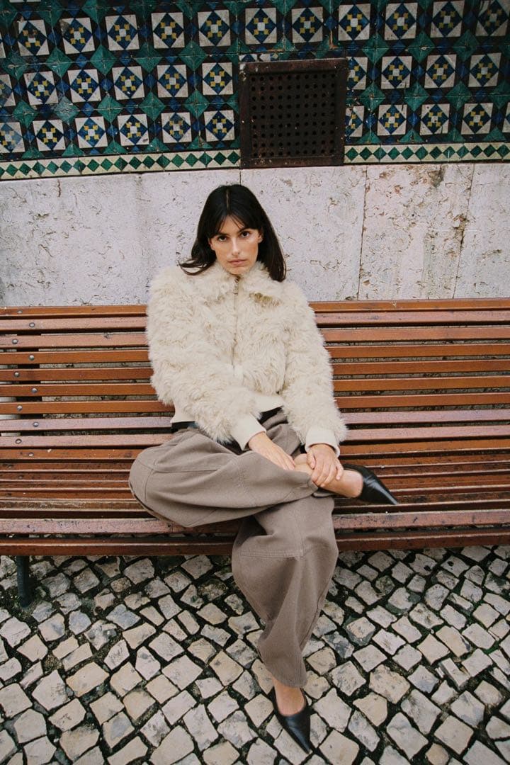 ZARA フェイクファーボンバージャケット Mサイズ新品タグ付き　エクリュ