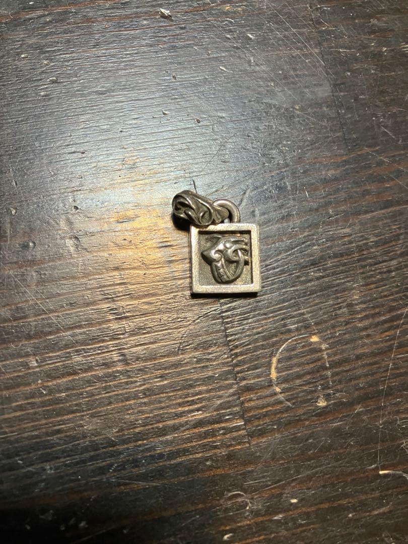 クロムハーツ　フレームド　ケルティック　チャーム