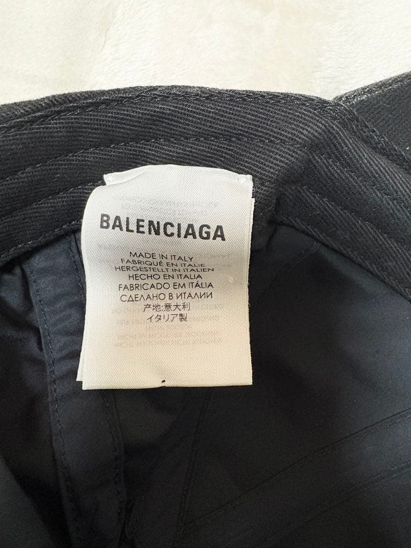 BALENCIAGA エッフェル塔キャップ