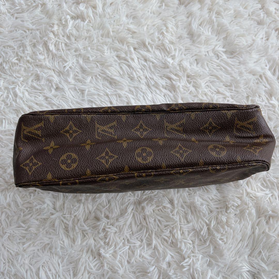 LOUIS VUITTON ルイヴィトン トゥルース トワレットモノグラム　30
