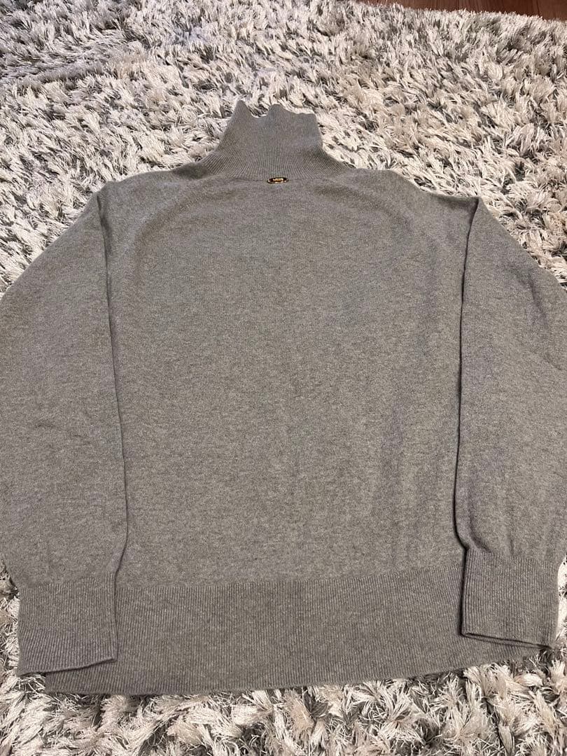 CAPRI タートルネック プルオーバー