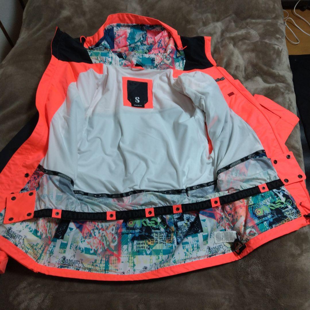 限定値下げ！Oakley スノーボードウェア　上下セット　上Sサイズ、下Mサイズ