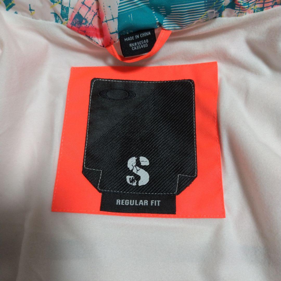 限定値下げ！Oakley スノーボードウェア　上下セット　上Sサイズ、下Mサイズ