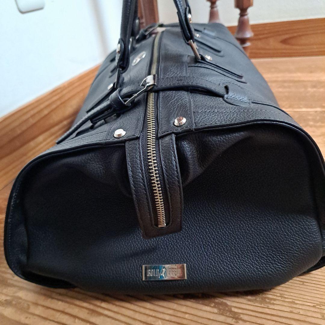 新品メルセデスベンツ黒ボストンバッグ&JAL アクセサリー入れ、遠赤足うらシート