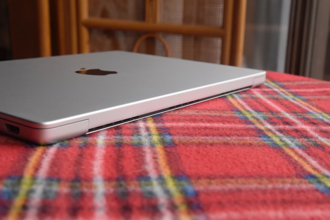 【美品】MacBook M1pro SSD 1TB メモリ16GB　　2021